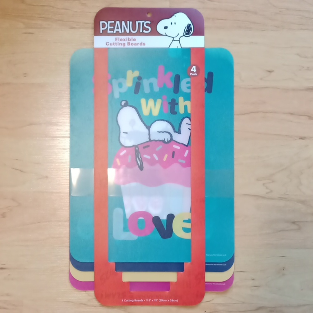 Large Peanuts Snoopy Charlie Brown Flexible Cutting Chopping Boards 4 pack